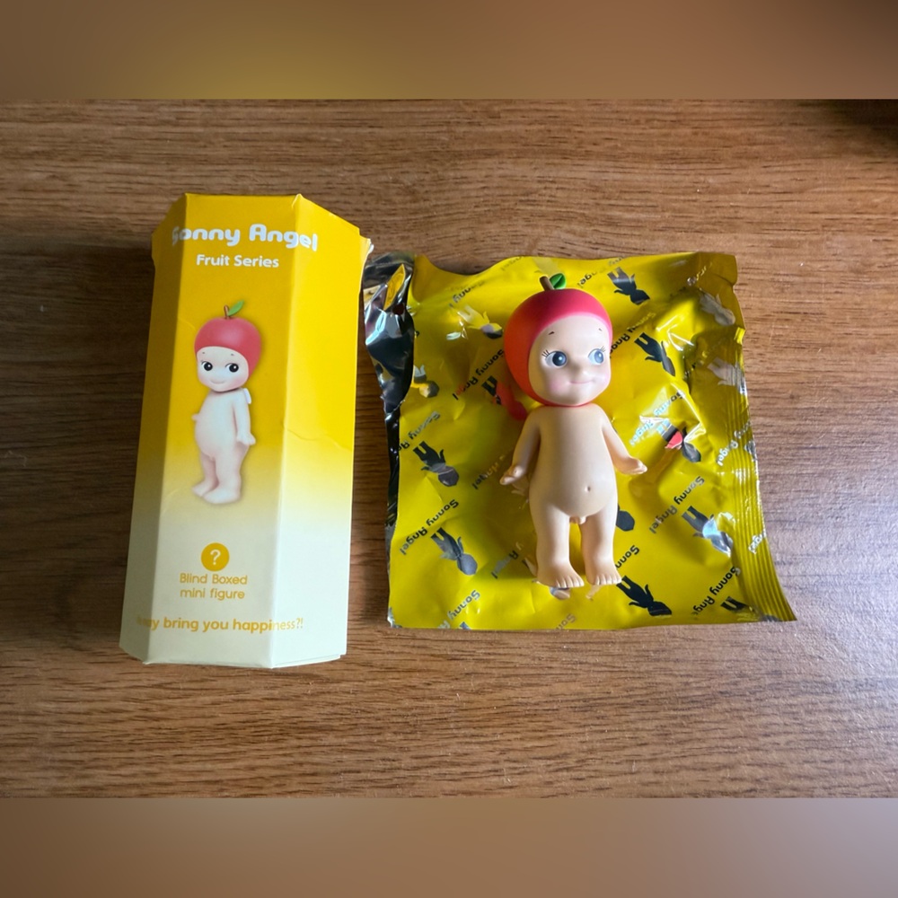 Authentic Sonny Angel Fruit Series Apple Mini Figure - Red Apple